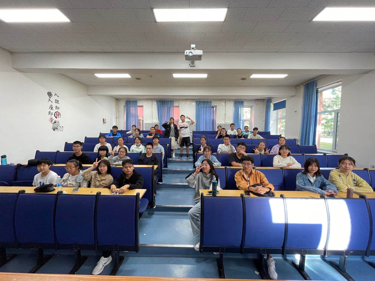 238c7f3d65a56af0fbd36c168a8bc3d